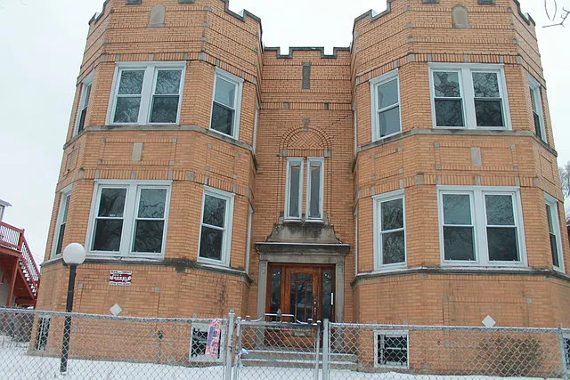 7836 S Champlain Ave APT 1 photo 1