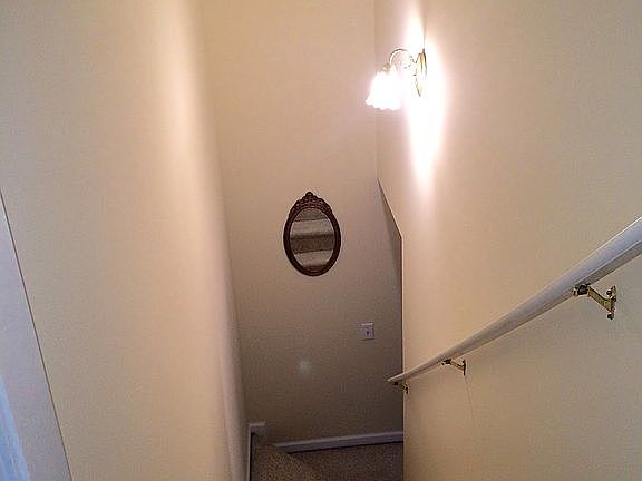5th image of 212 Avalon Way