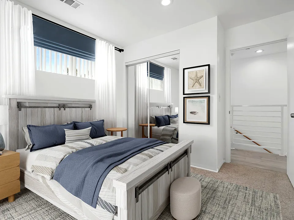 14247-2 Magnolia Blvd