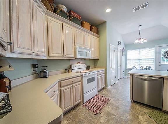 3rd image of 9134 Creede Trl
