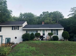 174 Hackett Hill Rd #B, Hooksett, NH 03106