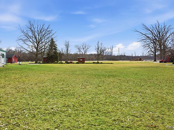 4th image of 21301 Woodruff Rd