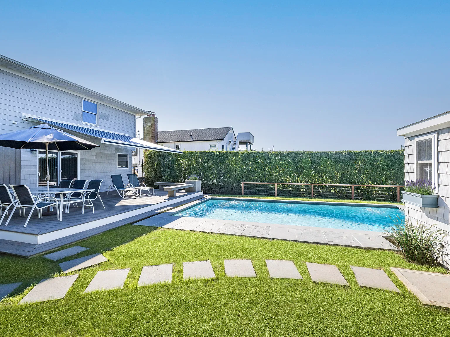 Ditch Plains Oceaviews & Pool too — Photo 3