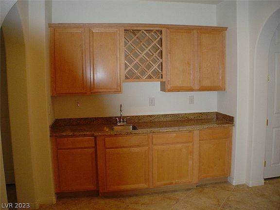 5th image of 8441 Benidorm Ave