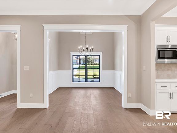 4th image of 7859 Elderberry Dr