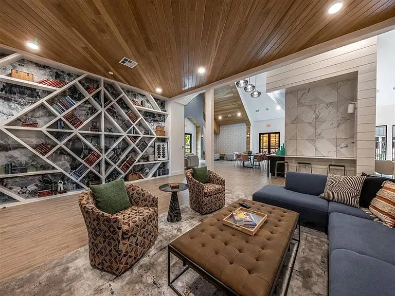 Building's Lounge