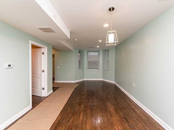 5th image of 3246 N California Ave #G