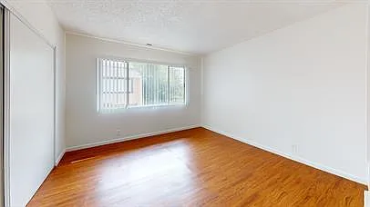 1250 Wurch Way photo 1