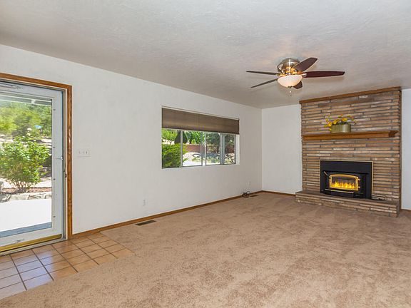 2nd image of 1044 W Blue Jay Dr