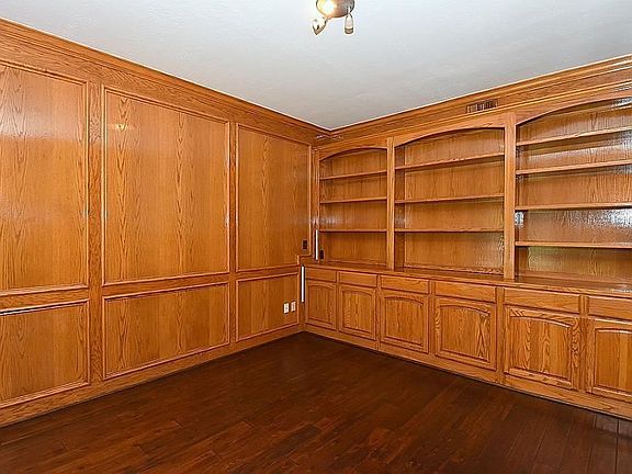 4th image of 12307 Angel Shores Ln