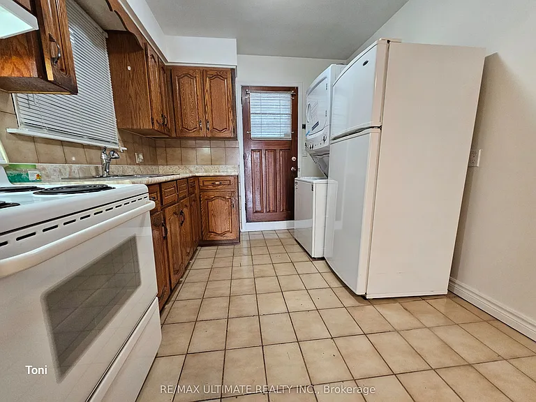 568 Rogers Rd #2 — Photo 4