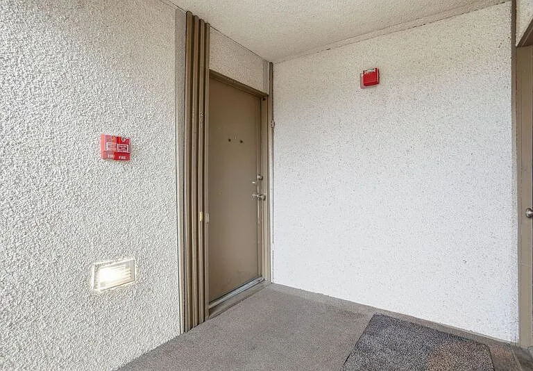 3106 E 27th Ave #205 — Photo 4