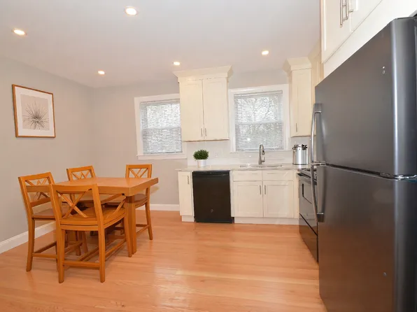 18 Eaton Ave #1, Woburn, MA 01801