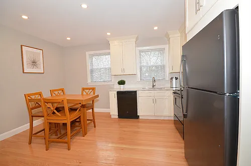 18 Eaton Ave #1 Photo 1