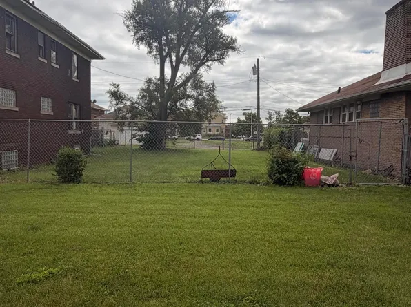 431 Roosevelt St, Gary, IN 46404