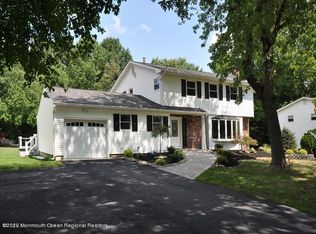 6 Lee Rd, Manalapan, NJ 07726