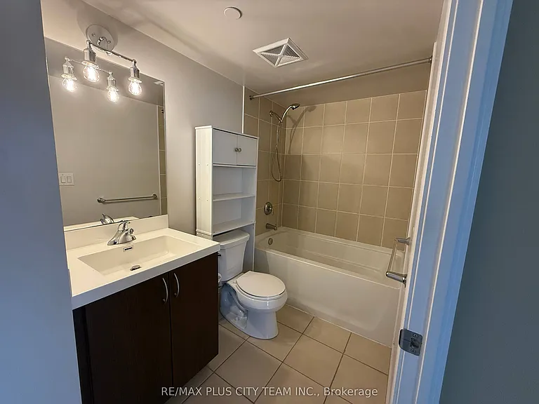800 Lawrence Ave W #1421 — Photo 15