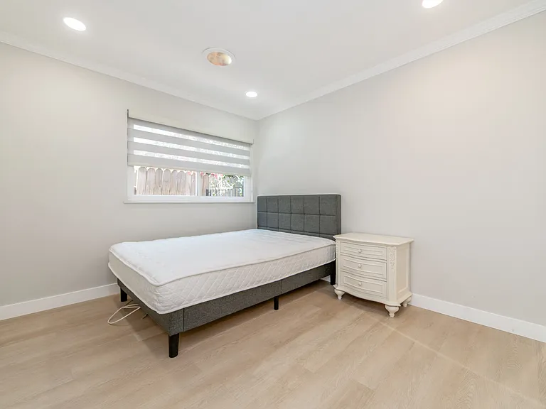 18 Norton St — Photo 11