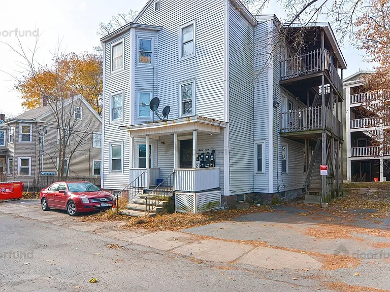 28 Prescott St #6 — Photo 8