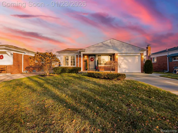 3716 Mark Orr Rd, Royal Oak, MI 48073