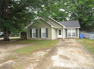 501 Hollyberry Ln, Fayetteville, NC 28314