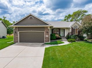 2027 N Whitetail Ct, Mulvane, KS 67110