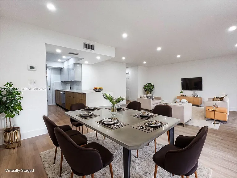 17911 NW 68th Ave #O207 — Photo 2