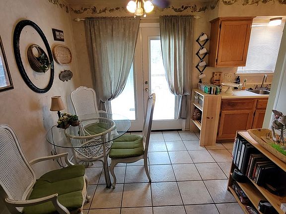 4th image of 1904 Dartmouth St APT H6