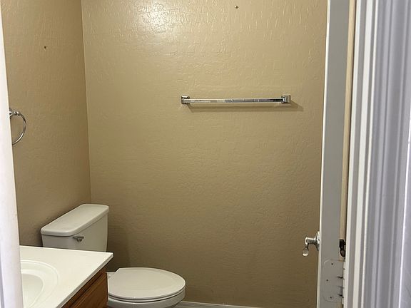 4th image of 619 W Lucky Penny Pl