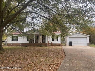 869 Pine Tree Dr, Senatobia, MS, 38668