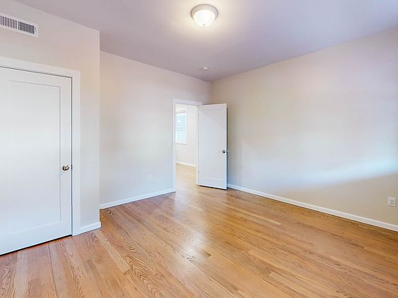 5th image of 44 Henry St APT 1