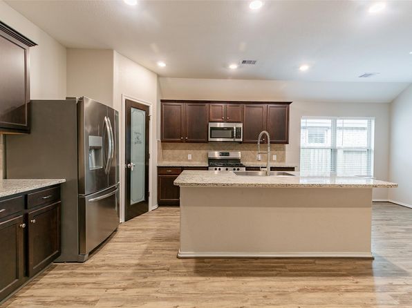 5831 Savanna Pasture Rd, Katy, TX 77493