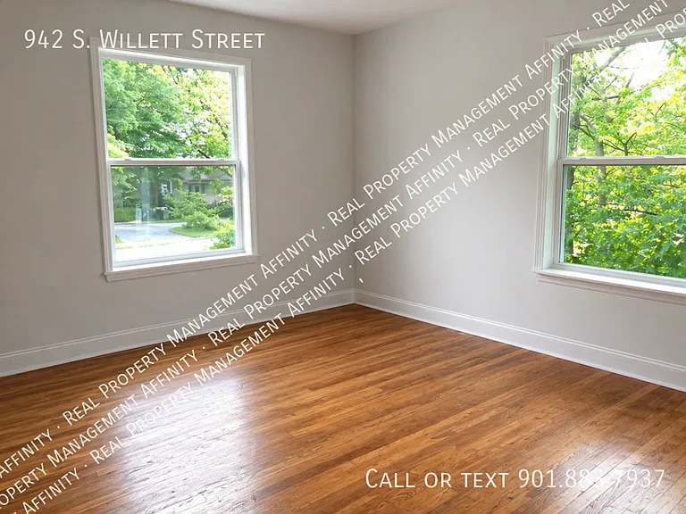 942 S Willett St — Photo 4