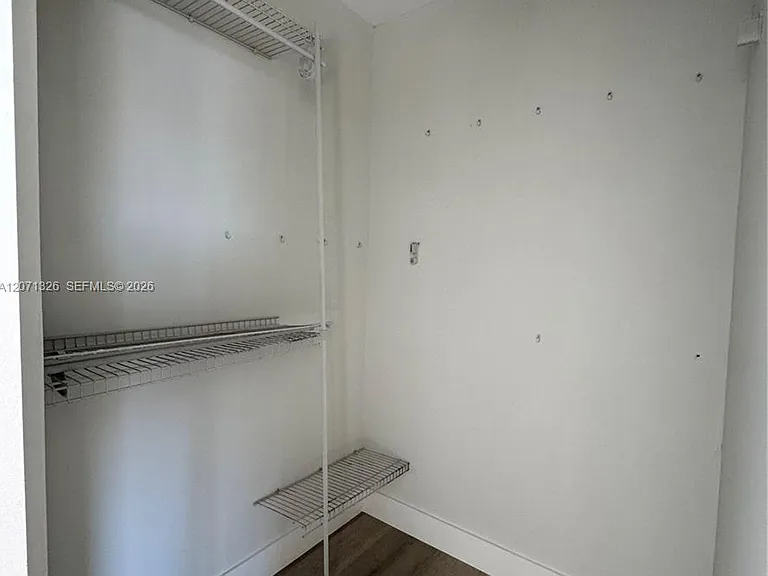 5736 Tyler St — Photo 16
