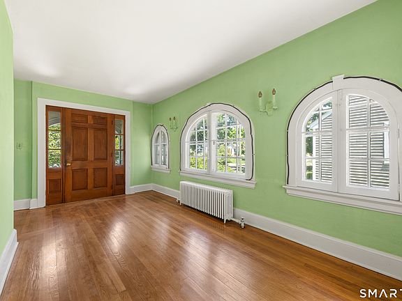 4th image of 34 Downs Avenue