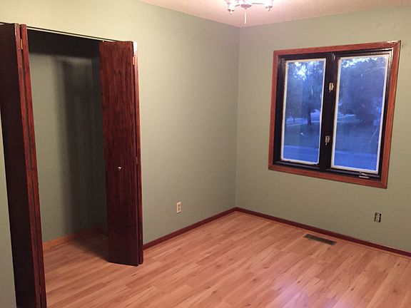 4th image of 7900 Regent Ave N