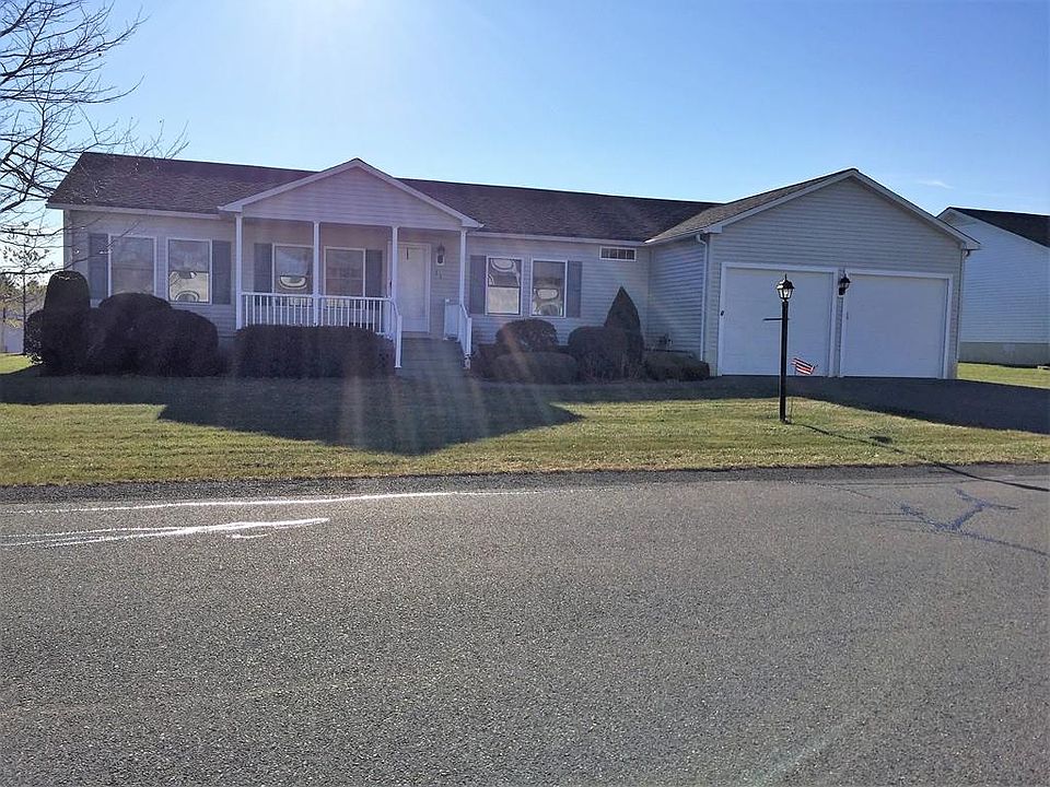 1st image of 15 Stonemeadow Dr