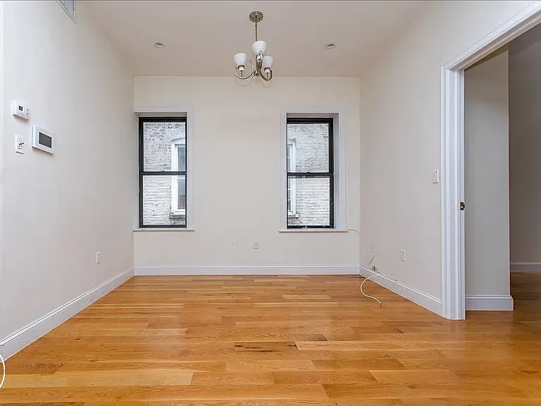 303 Woodbine St #2F — Photo 7