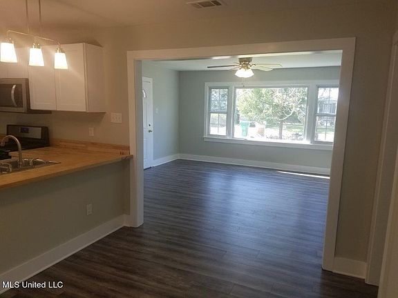 4th image of 3606 Belmede Dr