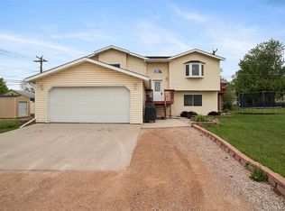 612 E Meade St, Rapid City, SD 57701
