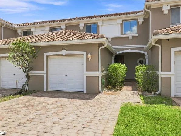 9977 Chiana Cir, Fort Myers, FL 33905