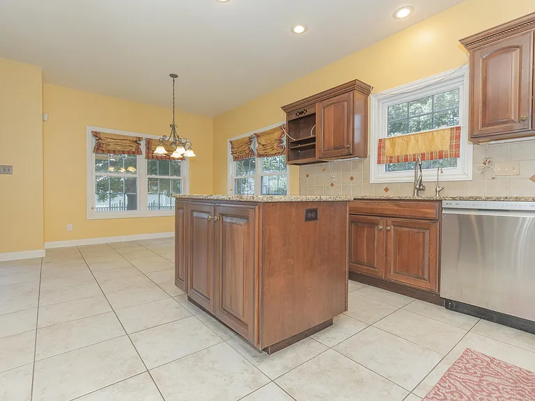 4595 Prescot Dr — Photo 18