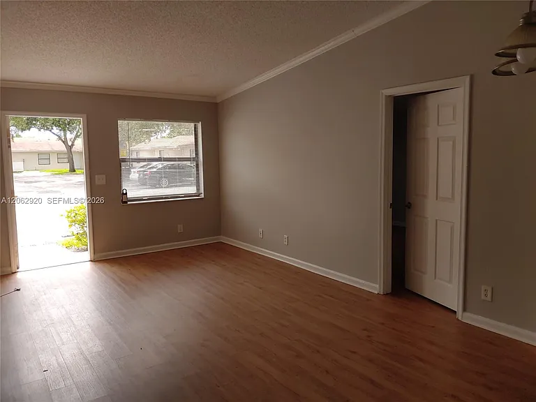 5060 Sanctuary Way #E — Photo 8