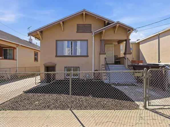 2049 Rutherford St, Oakland, CA 94601