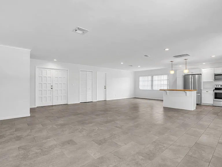 5808 Briarwood Ave — Photo 6