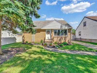 11 Evelyn Ave, West Seneca, NY, 14224