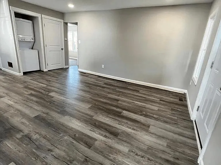 341 West Ave #1 — Photo 13