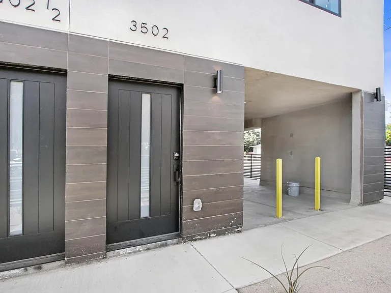 3502 E 7th St — Photo 7