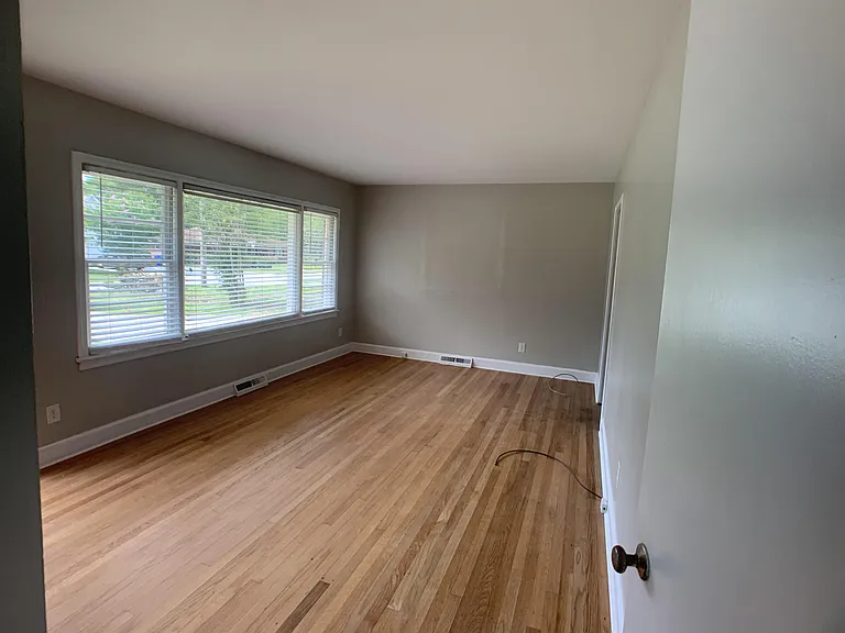 1714 McHenry Ave — Photo 3