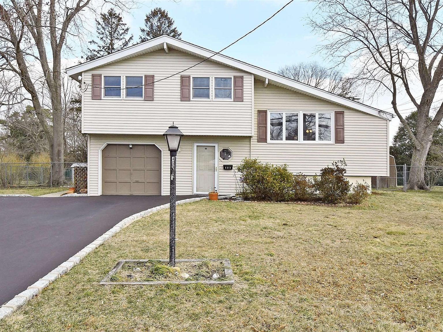 409 Ocean Avenue, Oakdale, NY 11769 Zillow